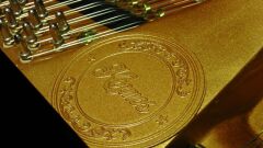 KOZMOS KGP-160BKG Parlak Siyah 160 CM Kuyruklu Piyano