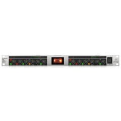BEHRINGER ULTRAGAIN PRO MIC2200  / Mikrofon Preamp